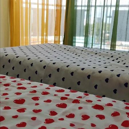 Lis Natalia Golem (Tirana)